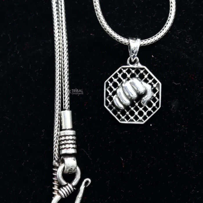 TRIBAL ORNAMENTS Necklaces Amazing 925 sterling silver handmade wrist punch design pendant high quality silver small pendant for zym or gym boy girls nsp670 TRIBAL ORNAMENTS Necklaces Amazing 925 sterling silver handmade wrist punch design pendant high quality silver small pendant for zym or gym boy girls nsp670