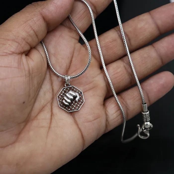 TRIBAL ORNAMENTS Necklaces Amazing 925 sterling silver handmade wrist punch design pendant high quality silver small pendant for zym or gym boy girls nsp670 TRIBAL ORNAMENTS Necklaces Amazing 925 sterling silver handmade wrist punch design pendant high quality silver small pendant for zym or gym boy girls nsp670