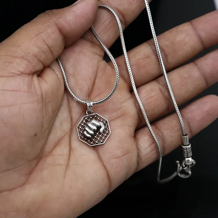 TRIBAL ORNAMENTS Necklaces Amazing 925 sterling silver handmade wrist punch design pendant high quality silver small pendant for zym or gym boy girls nsp670 TRIBAL ORNAMENTS Necklaces Amazing 925 sterling silver handmade wrist punch design pendant high quality silver small pendant for zym or gym boy girls nsp670
