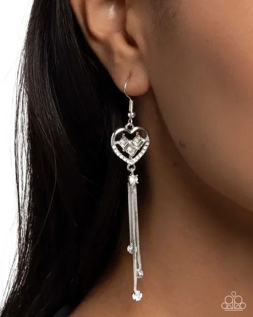 Earrings Paparazzi Jewelry Paparazzi Earring Cascading Character White