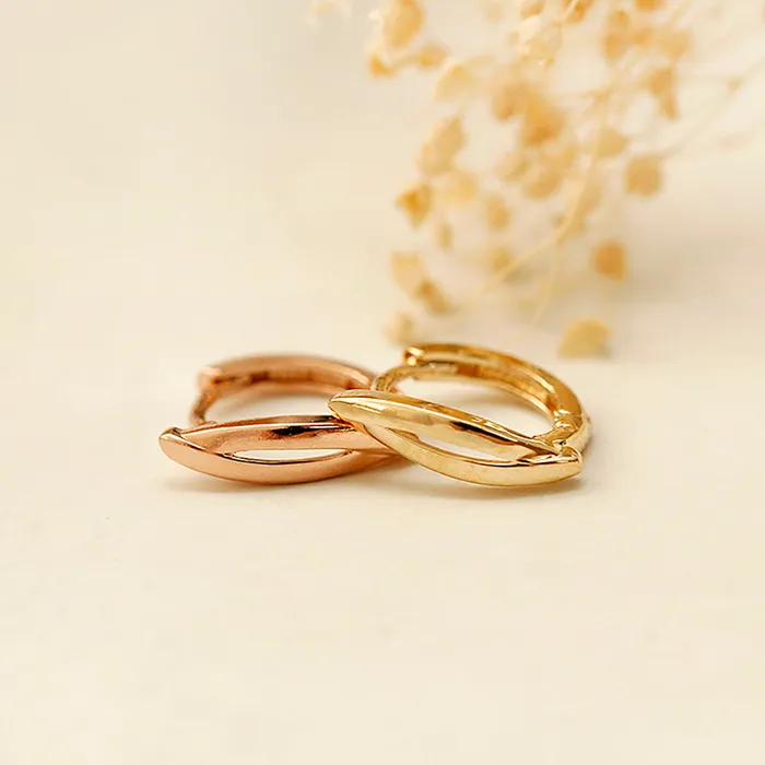 MinimalBijoux Earrings 14K Gold Curved Cartilage Hoop Earring