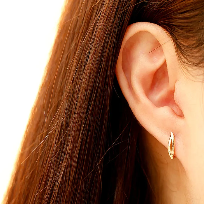 MinimalBijoux Earrings 14K Gold Curved Cartilage Hoop Earring