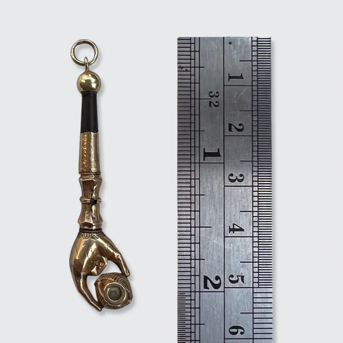 21stfinds Necklaces Victorian Stanhope Hand Pendant with a View of Paris