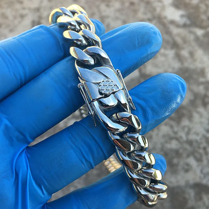316L Stainless Steel Chain Miami Cuban Link Necklace 18 x 14MM Bling Cartel Admin Necklaces 316L Stainless Steel Chain Miami Cuban Link Necklace 18 x 14MM Bling Cartel Admin Necklaces