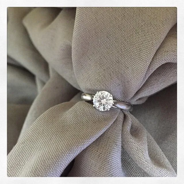deBebians Round Open Tapered Solitaire Engagement Ring 27mm Rings