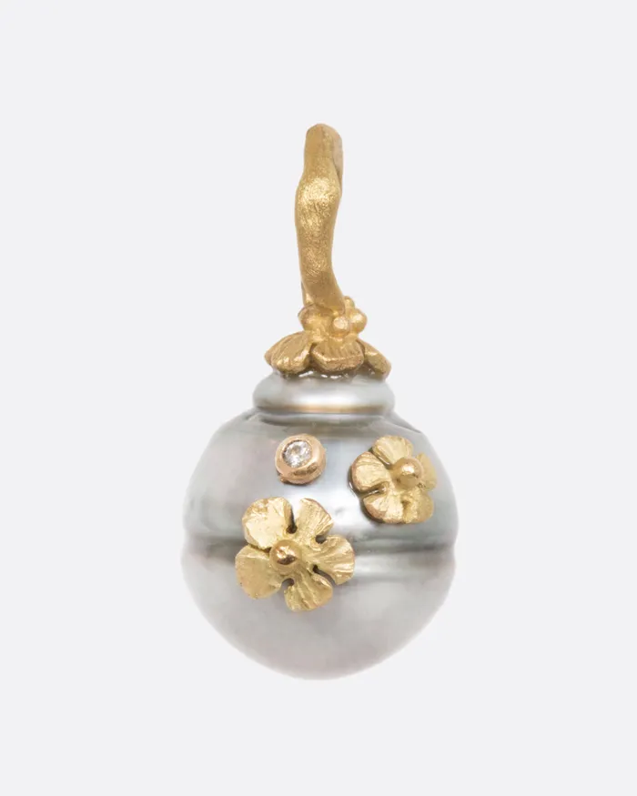 LENE VIBE Necklaces Floral Tahitian Pearl Pendant