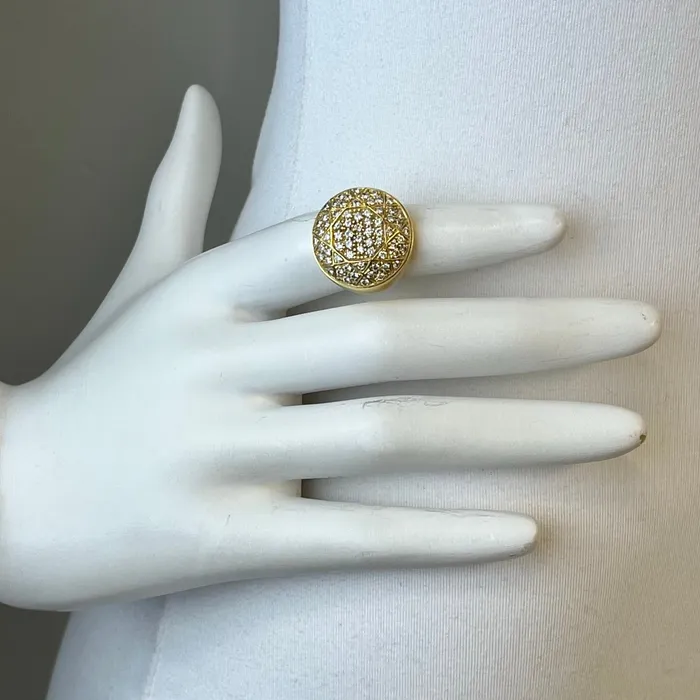 18K Gold Round Diamond Signet Ring Jewelry Rings
