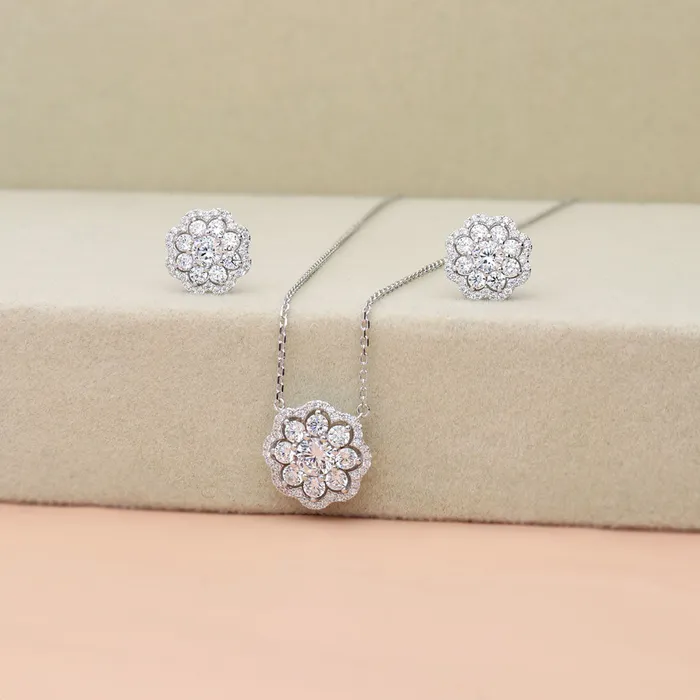 Earrings BERRICLE Flower Halo CZ Stud Earrings in Sterling Silver