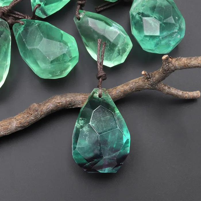 AAA Faceted Natural Green Fluorite Nugget Point Pendant Gemstone Focal Bead Intrinsic Trading Necklaces