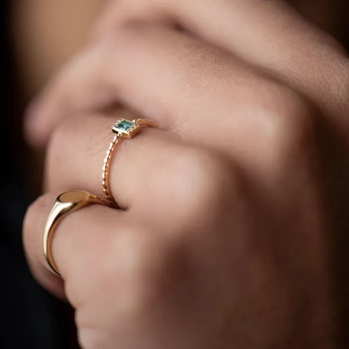 Rings Suetables 14K Gold Diamond and Emerald Ring