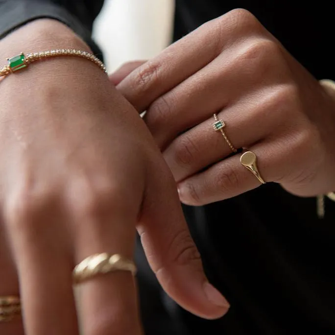 Rings Suetables 14K Gold Diamond and Emerald Ring