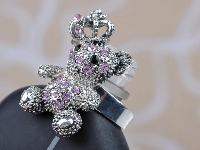 Alilang Rings Pink Rose Crown King Teddy Cuddle Bear Vintage Like Fun Ring Alilang Rings Pink Rose Crown King Teddy Cuddle Bear Vintage Like Fun Ring