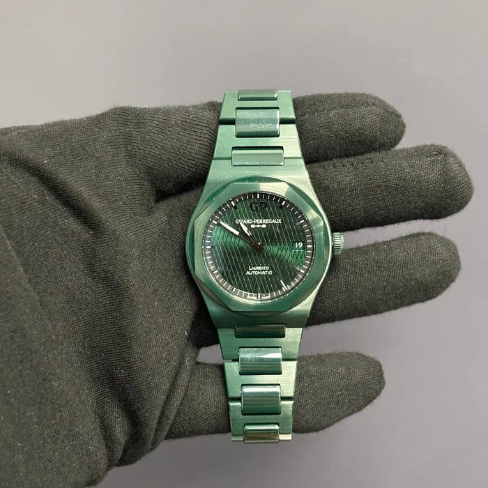 Happy Jewelers Watches Girard Perregaux Laureato 38mm Green Dial Watch Ref 810053230801CX Happy Jewelers Watches Girard Perregaux Laureato 38mm Green Dial Watch Ref 810053230801CX