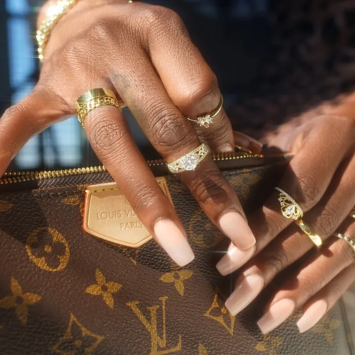 Vivamacity Divine Ring Rings