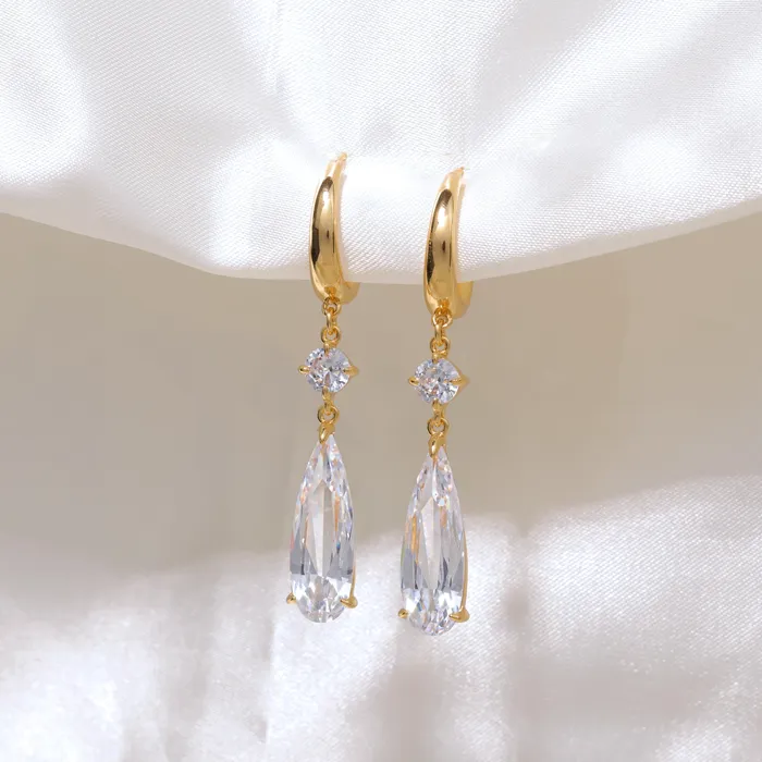 Vivamacity Earrings Ice Howl Earrings Vivamacity Earrings Ice Howl Earrings