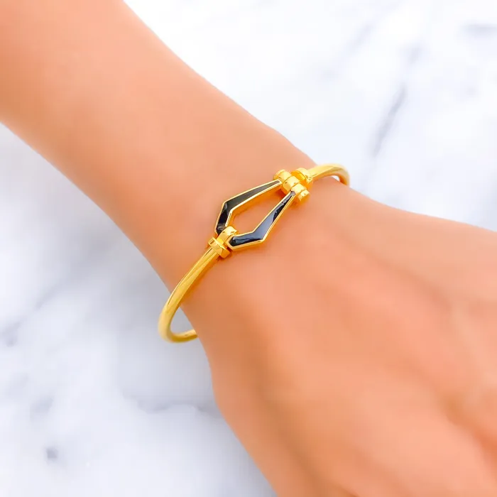 Andaaz Jewelers Colorful Stately 21k Gold Bangle Bracelet Bracelets