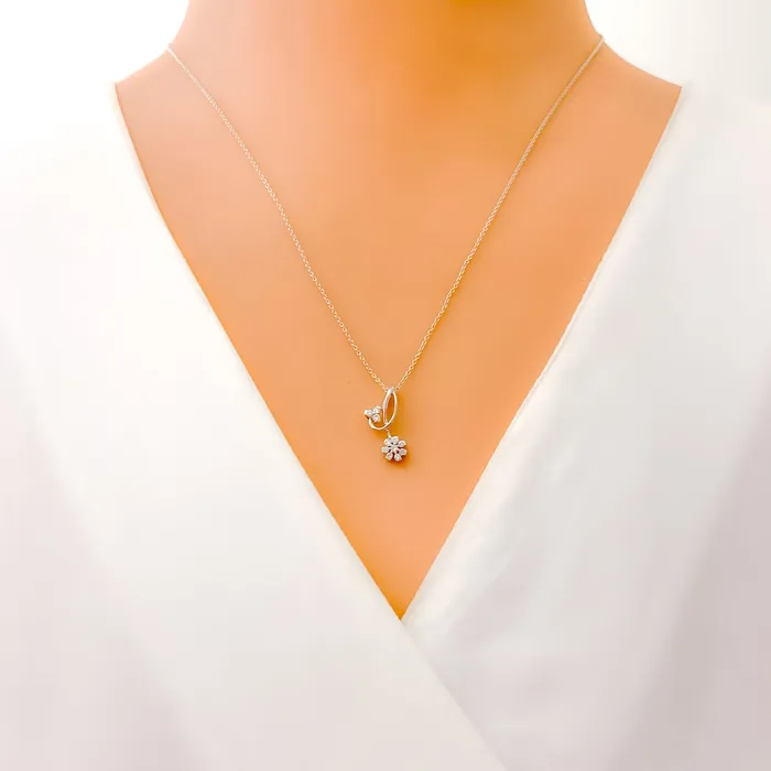Andaaz Jewelers PreStyled Sets Attractive Modern Diamond 18k White Gold Pendant