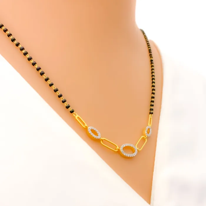 Andaaz Jewelers PreStyled Sets Bright Oval Diamond 18k Gold Mangal Sutra