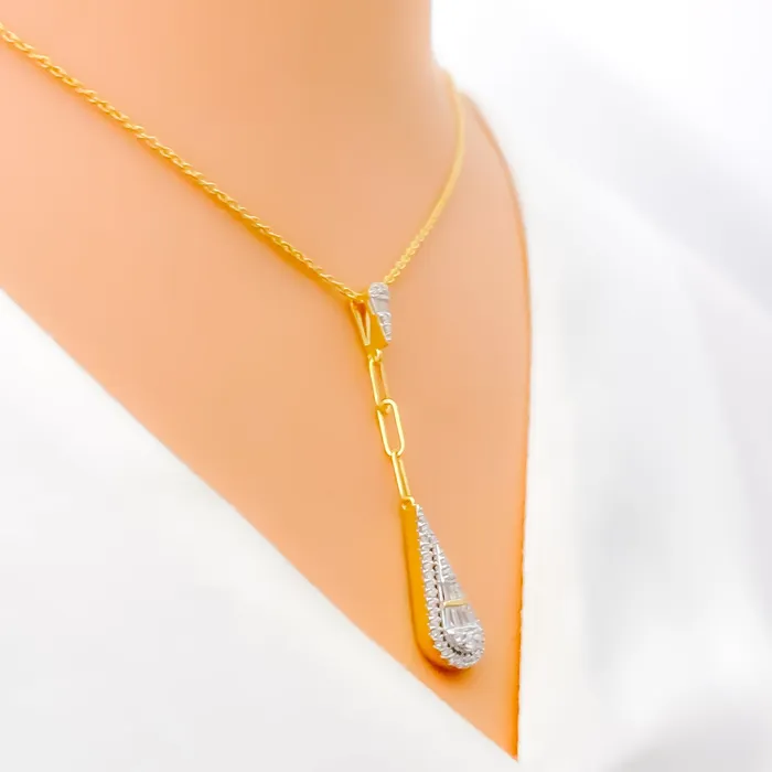 Andaaz Jewelers PreStyled Sets Elongated Drop Diamond 18k Gold Set