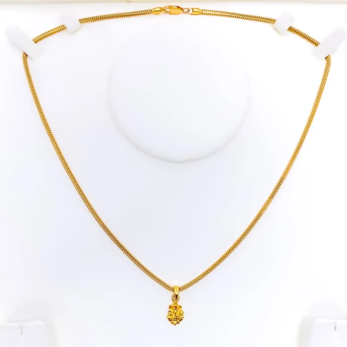 Andaaz Jewelers PreStyled Sets Festive Evergreen 22k Gold Ganesh Pendant