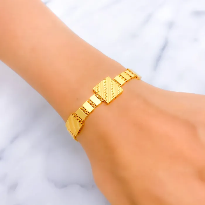 Bracelets Andaaz Jewelers Decorative Jazzy 22k Gold Bracelet