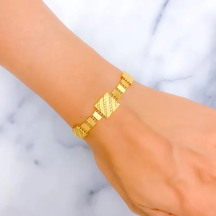 Bracelets Andaaz Jewelers Decorative Jazzy 22k Gold Bracelet