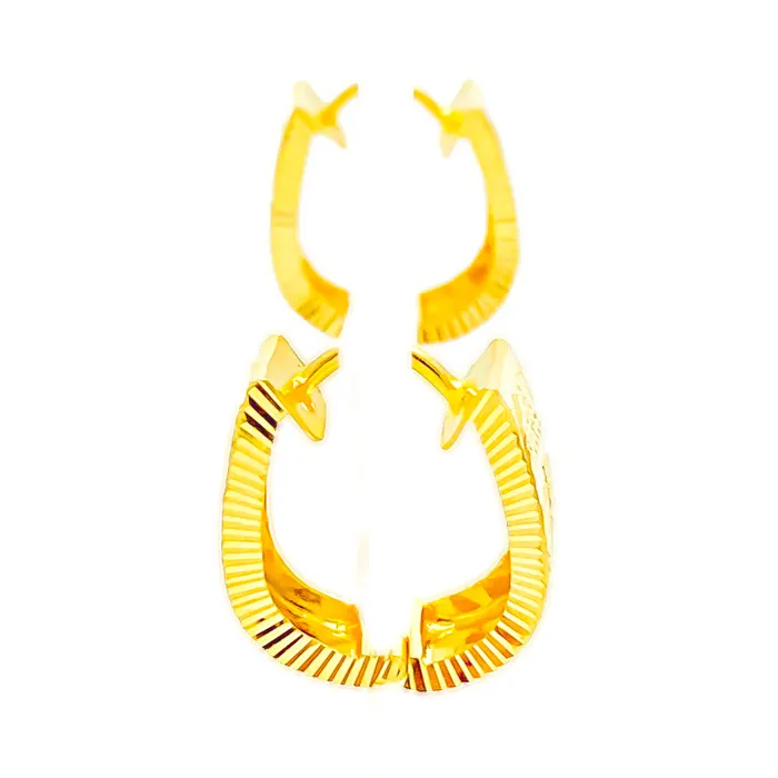 Chic Lightweight 22k Gold Earrings Andaaz Jewelers Earrings