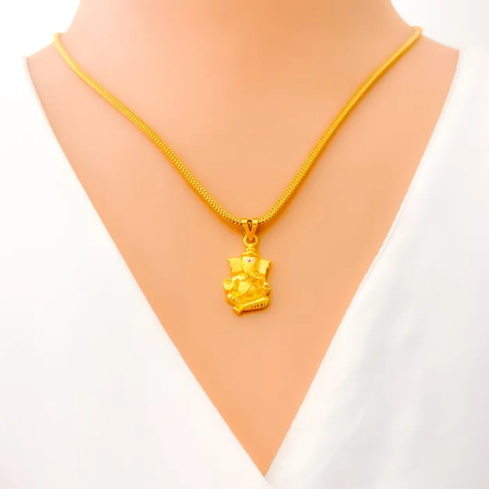 Classic Alluring 22k Gold Ganesh Pendant Andaaz Jewelers PreStyled Sets