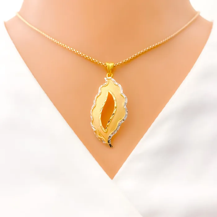 Magnificent Shiny 22K Gold Pendant Set Andaaz Jewelers PreStyled Sets