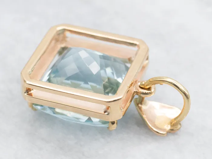 Market Square Jewelers Modern Gold Aquamarine Cocktail Pendant PreStyled Sets