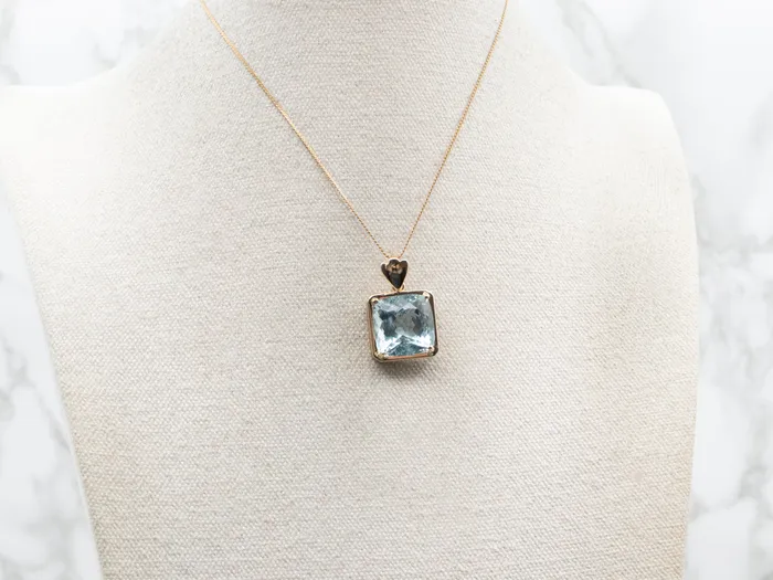 Market Square Jewelers Modern Gold Aquamarine Cocktail Pendant PreStyled Sets