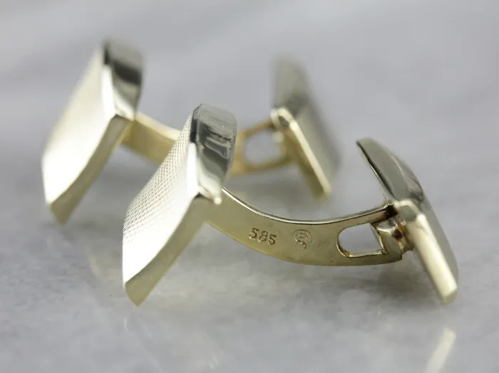 Market Square Jewelers PreStyled Sets Yellow Gold Vintage Cufflinks Market Square Jewelers PreStyled Sets Yellow Gold Vintage Cufflinks
