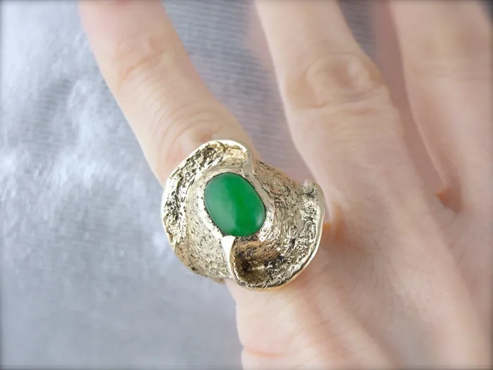 Market Square Jewelers Rings Unusual Jade Statement Ring Chunky Yellow Gold Setting Market Square Jewelers Rings Unusual Jade Statement Ring Chunky Yellow Gold Setting