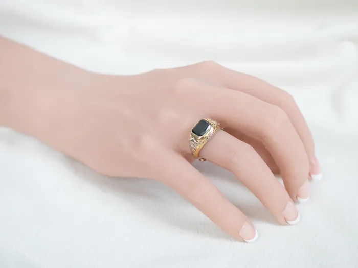 Market Square Jewelers Rings Vintage 18K Two Toned Gold Hematite Ring Market Square Jewelers Rings Vintage 18K Two Toned Gold Hematite Ring