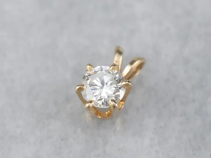MSJ Office PreStyled Sets Diamond Gold Solitaire Pendant MSJ Office PreStyled Sets Diamond Gold Solitaire Pendant