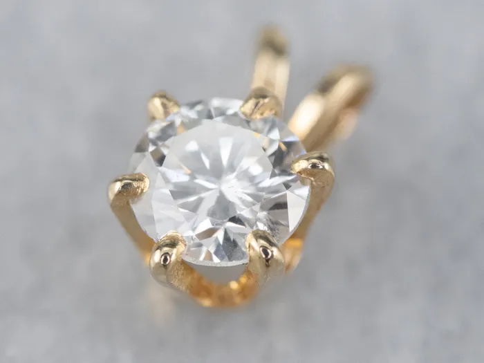 MSJ Office PreStyled Sets Diamond Gold Solitaire Pendant MSJ Office PreStyled Sets Diamond Gold Solitaire Pendant