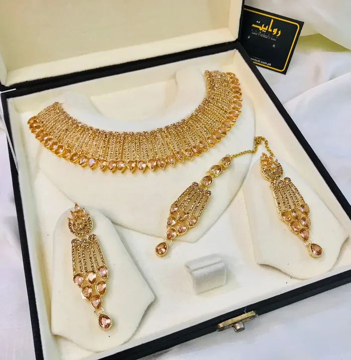 Necklaces ELISE Necklace Golden KJ