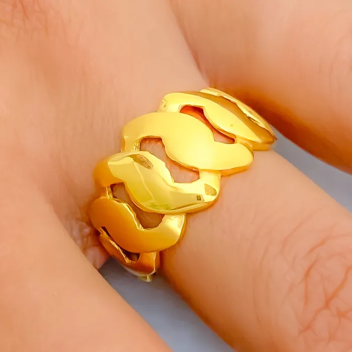 Palatial Graduating 22k Gold Plush Ring Andaaz Jewelers Rings