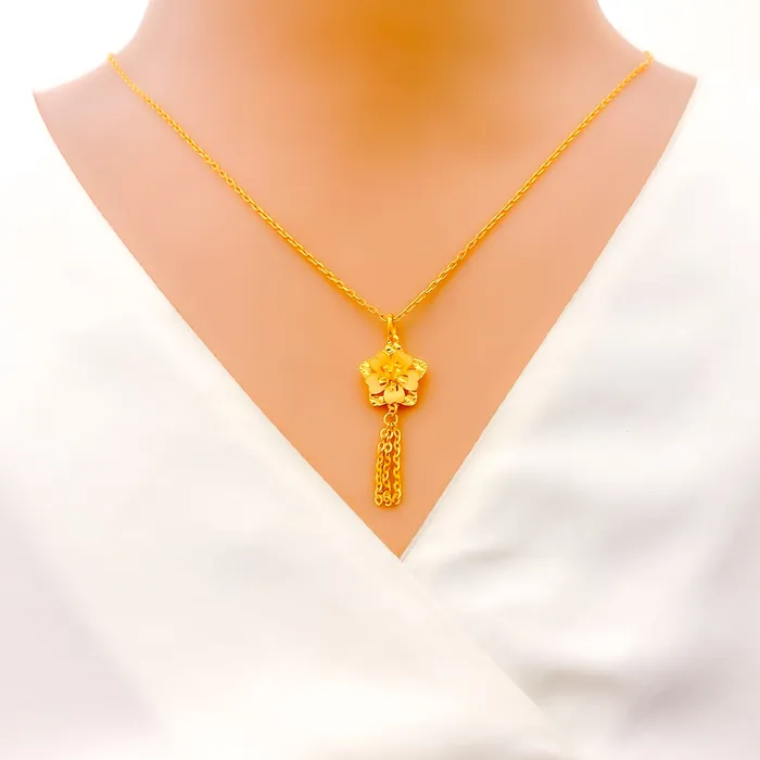 PreStyled Sets Andaaz Jewelers Ethereal 22K Gold Floral Pendant Set