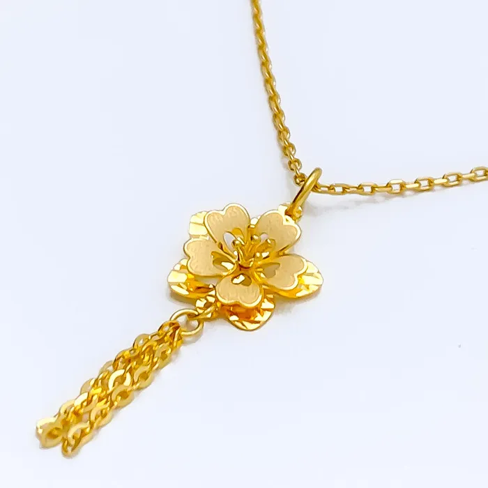 PreStyled Sets Andaaz Jewelers Ethereal 22K Gold Floral Pendant Set