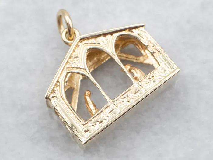 PreStyled Sets Market Square Jewelers Vintage Gold Creche Nativity Scene Pendant PreStyled Sets Market Square Jewelers Vintage Gold Creche Nativity Scene Pendant