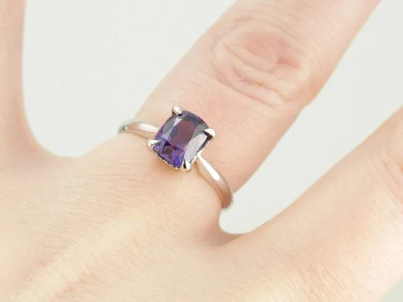 Rings Market Square Jewelers Rare Purple Sapphire from Ceylon Perfect Sapphire Solitaire Breathtaking Engagement Ring Rings Market Square Jewelers Rare Purple Sapphire from Ceylon Perfect Sapphire Solitaire Breathtaking Engagement Ring