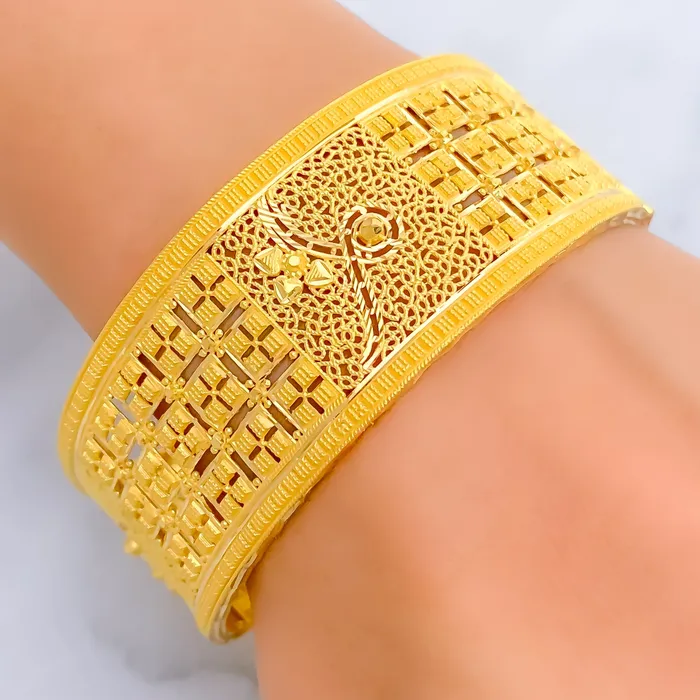 Versatile Graceful 22k Gold Netted Screw Bangle Andaaz Jewelers PreStyled Sets Versatile Graceful 22k Gold Netted Screw Bangle Andaaz Jewelers PreStyled Sets