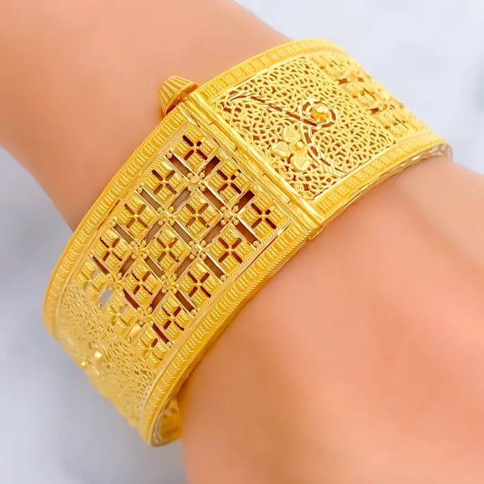 Versatile Graceful 22k Gold Netted Screw Bangle Andaaz Jewelers PreStyled Sets