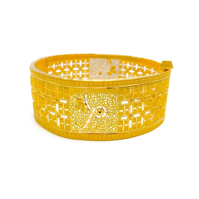 Versatile Graceful 22k Gold Netted Screw Bangle Andaaz Jewelers PreStyled Sets