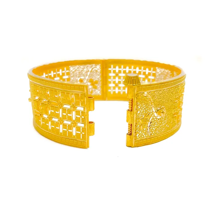 Versatile Graceful 22k Gold Netted Screw Bangle Andaaz Jewelers PreStyled Sets