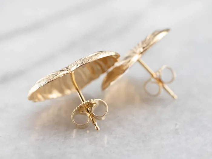 Vintage Textured Heart Gold Stud Earrings Market Square Jewelers Earrings Vintage Textured Heart Gold Stud Earrings Market Square Jewelers Earrings
