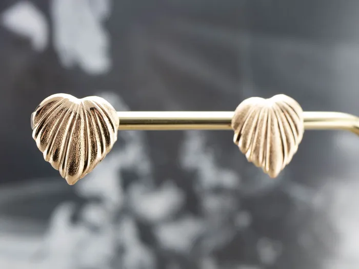 Vintage Textured Heart Gold Stud Earrings Market Square Jewelers Earrings Vintage Textured Heart Gold Stud Earrings Market Square Jewelers Earrings