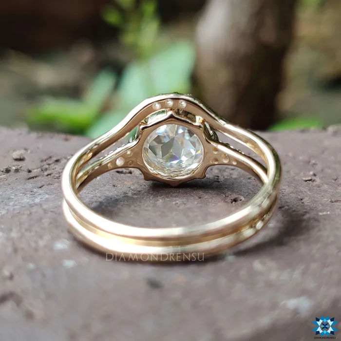 220 TCW Round Rose Cut Elegant Muse Engagement Ring with Curved Wedding Band Diamondrensu Rings 220 TCW Round Rose Cut Elegant Muse Engagement Ring with Curved Wedding Band Diamondrensu Rings