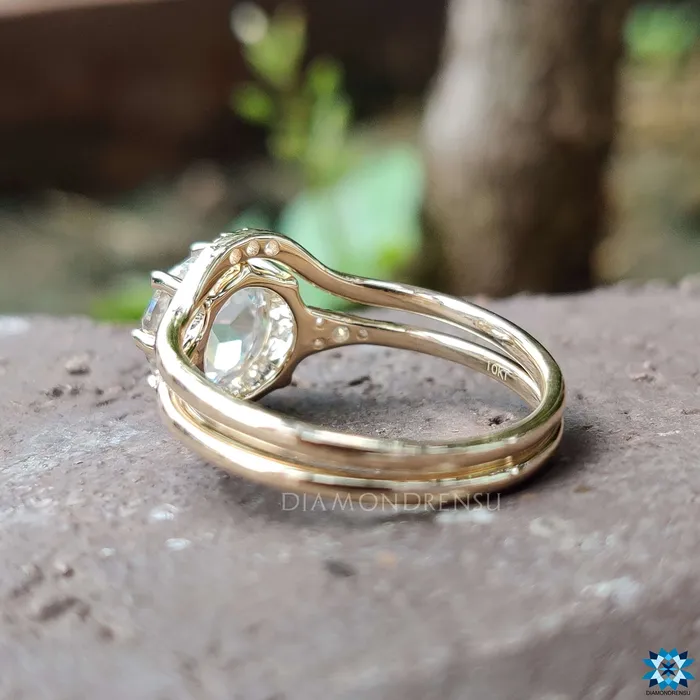 220 TCW Round Rose Cut Elegant Muse Engagement Ring with Curved Wedding Band Diamondrensu Rings 220 TCW Round Rose Cut Elegant Muse Engagement Ring with Curved Wedding Band Diamondrensu Rings
